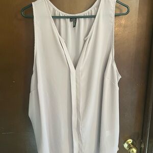 Plus size Women's Sleeveless Blouse - Light Gray